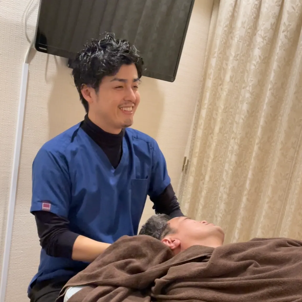 六本木の整体 モビリティ整体ソシオ 初回限定コース60分(首のお悩み向け)施術イメージ