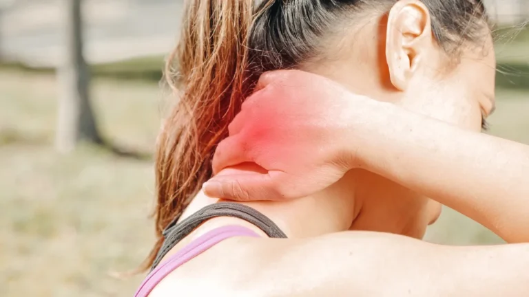 Neck pain and stiffness treated at an English-speaking clinic in Roppongi, Tokyo